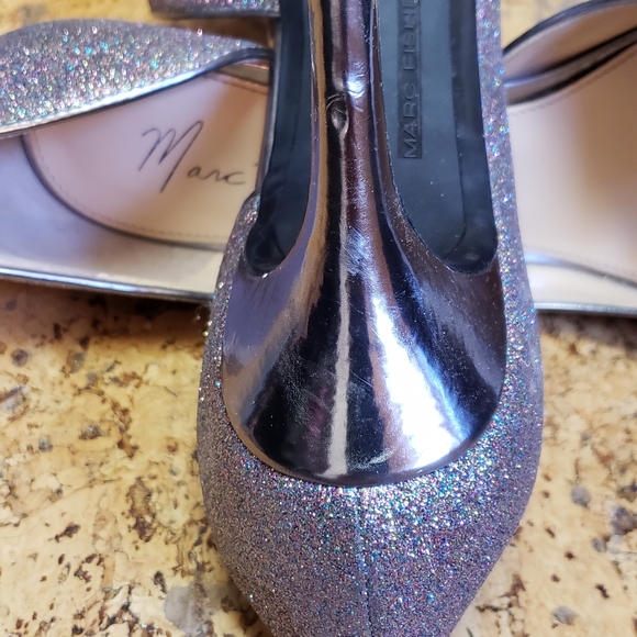 Marc Fisher heels size 7 1/2, the sole has a little grip too - Picture 4 of 7